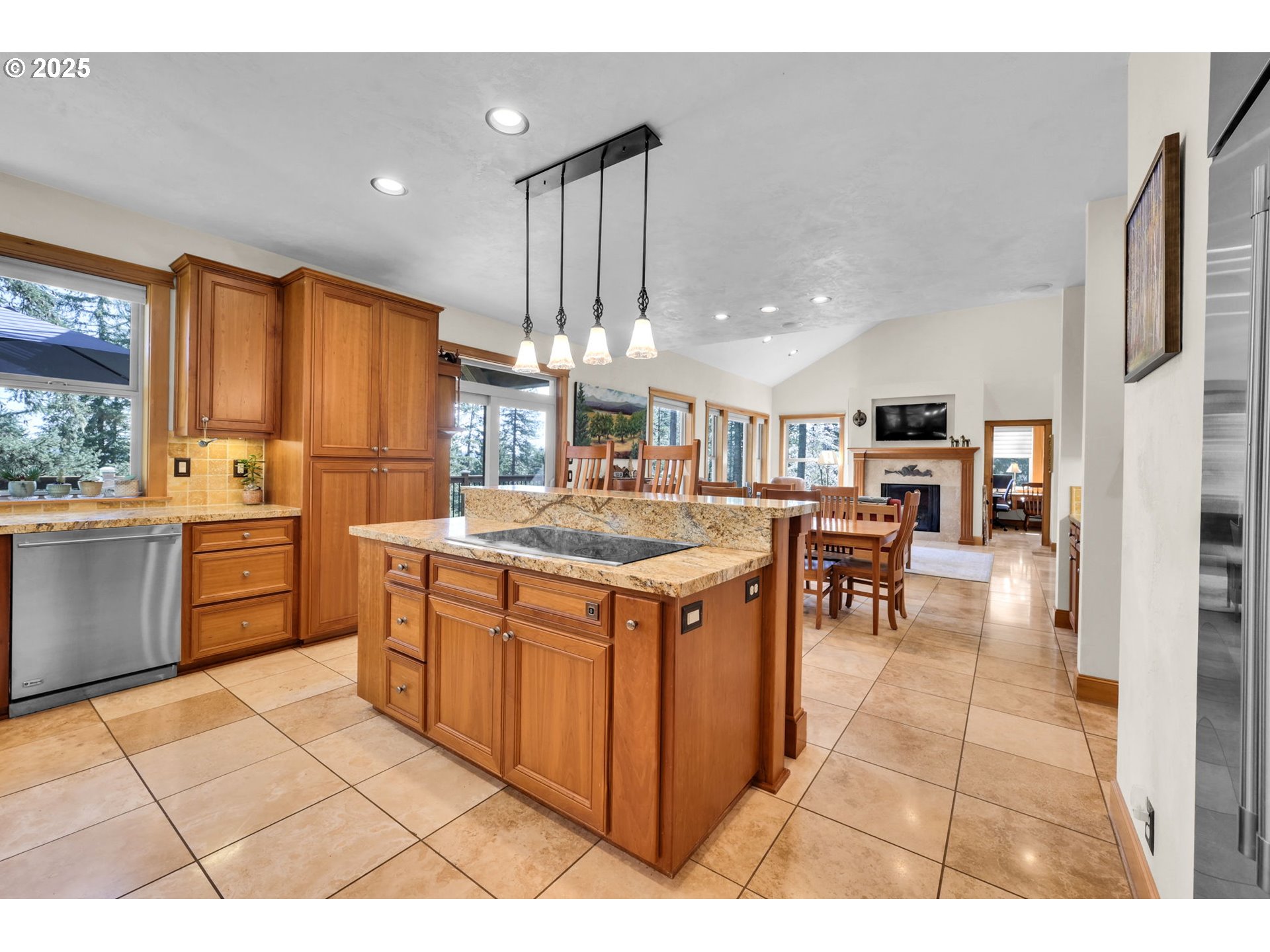 27911 Lady Slipper Loop Eugene, OR 97405 - Photo 15 of 48