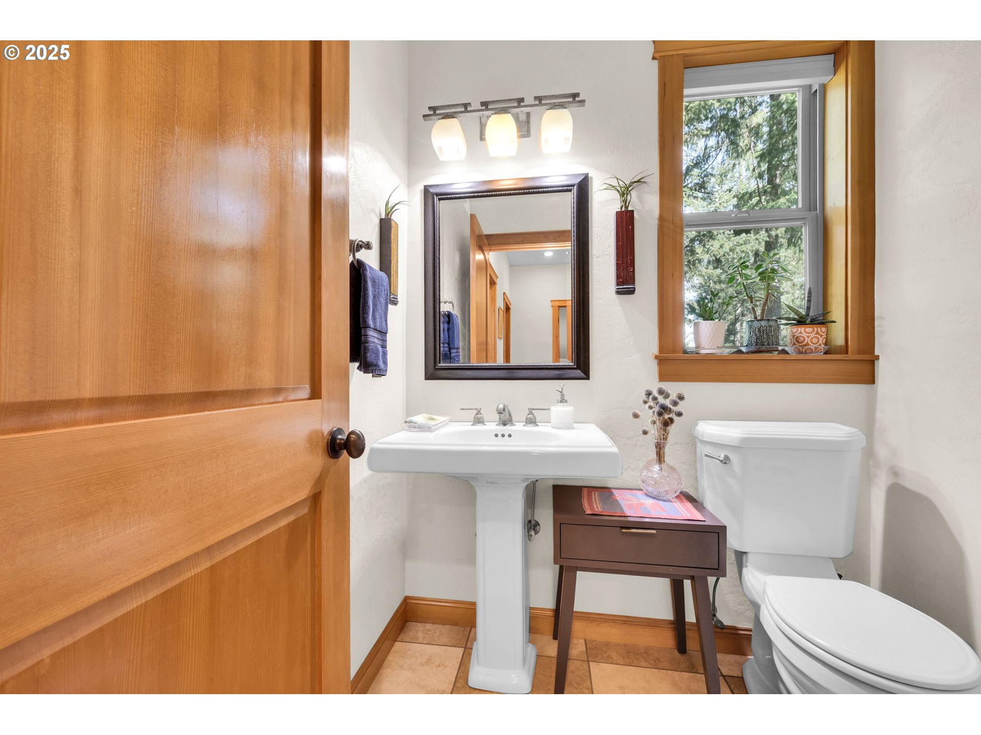 27911 Lady Slipper Loop Eugene, OR 97405 - Photo 17 of 48