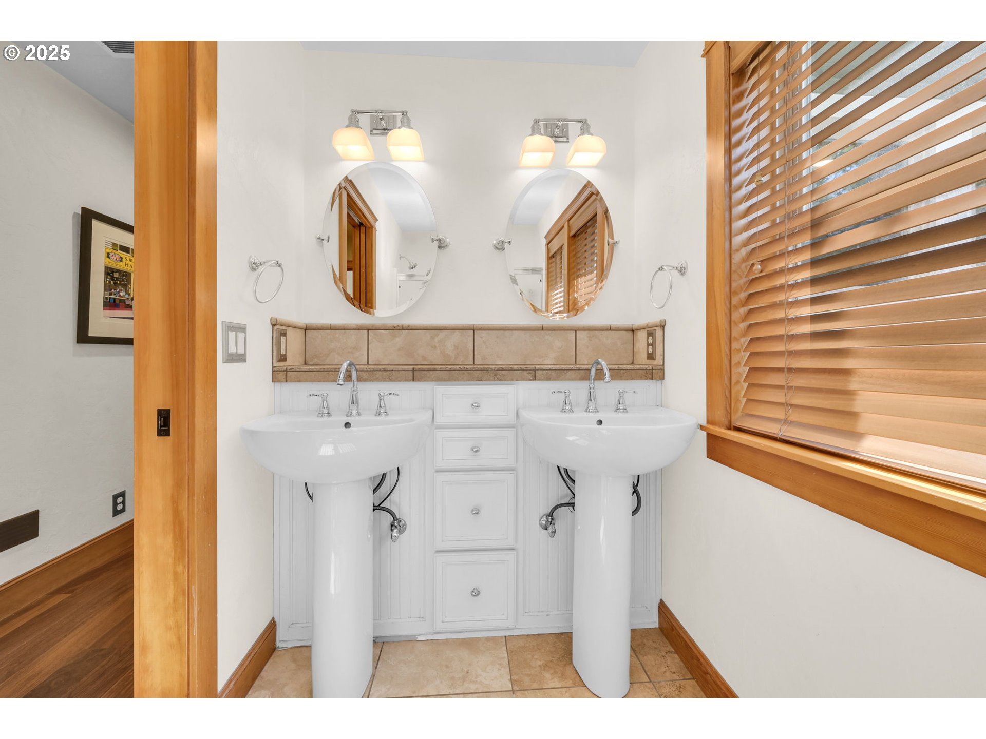 27911 Lady Slipper Loop Eugene, OR 97405 - Photo 27 of 48