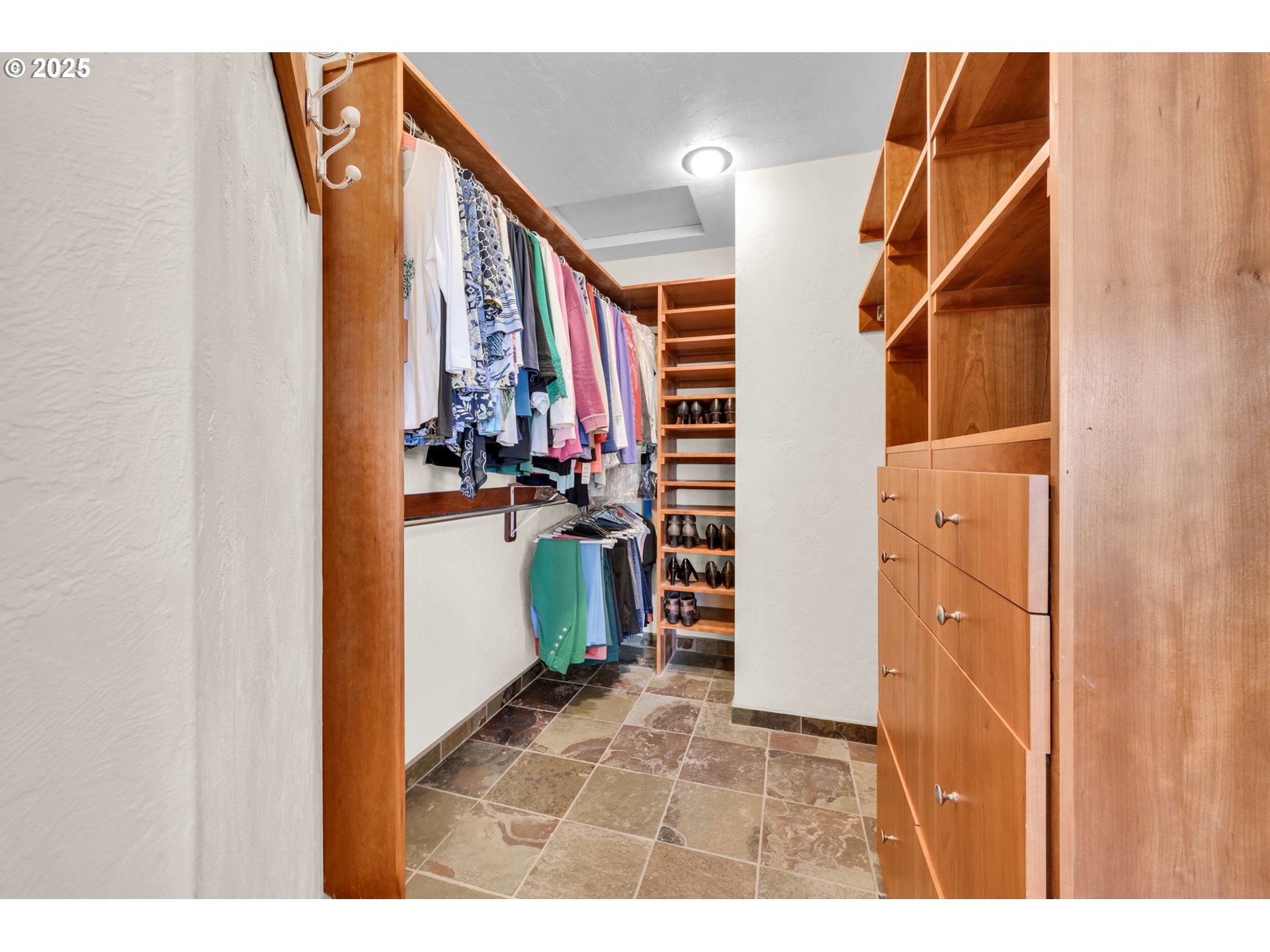 27911 Lady Slipper Loop Eugene, OR 97405 - Photo 31 of 48