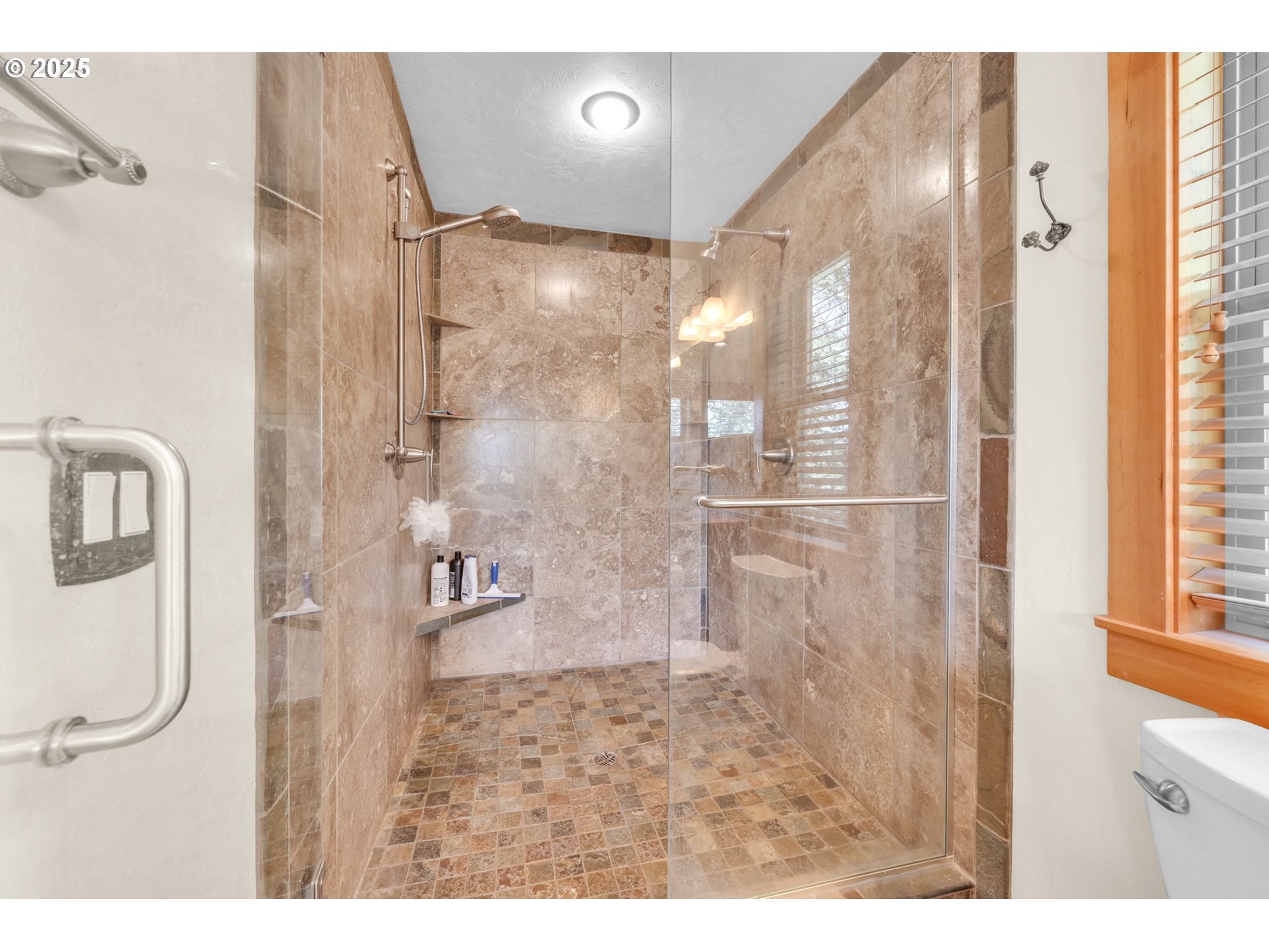 27911 Lady Slipper Loop Eugene, OR 97405 - Photo 32 of 48