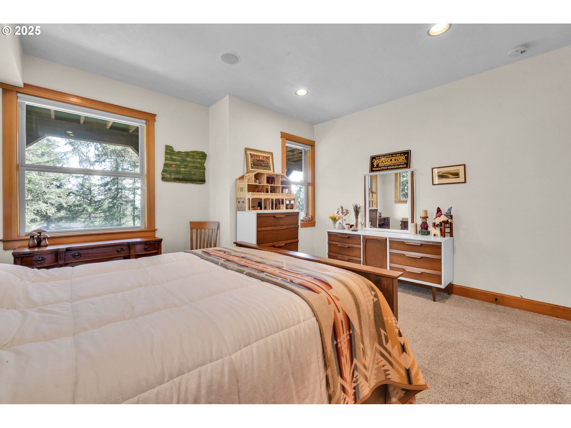 27911 Lady Slipper Loop Eugene, OR 97405 - Photo 35 of 48