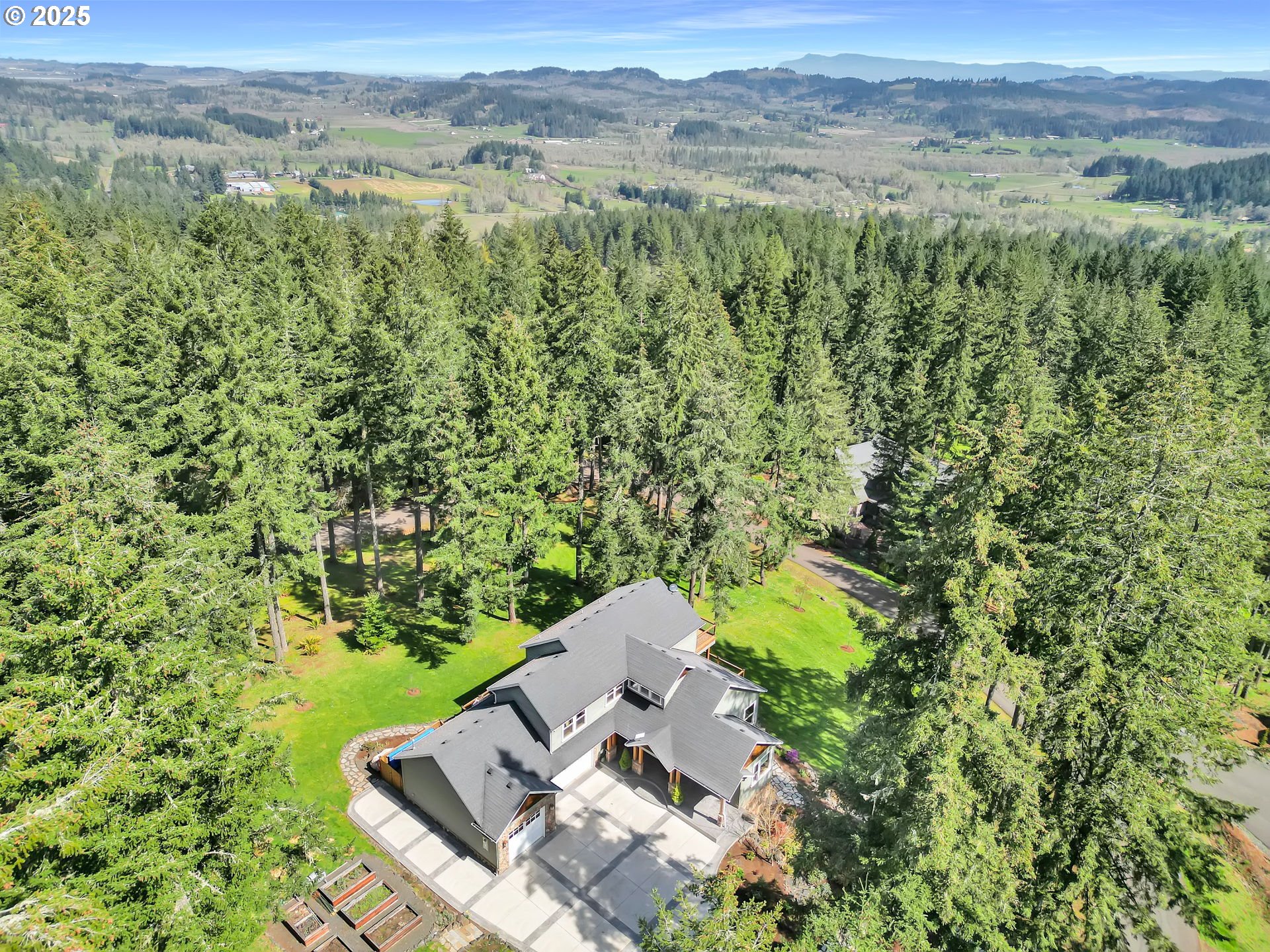 27911 Lady Slipper Loop Eugene, OR 97405 - Photo 44 of 48