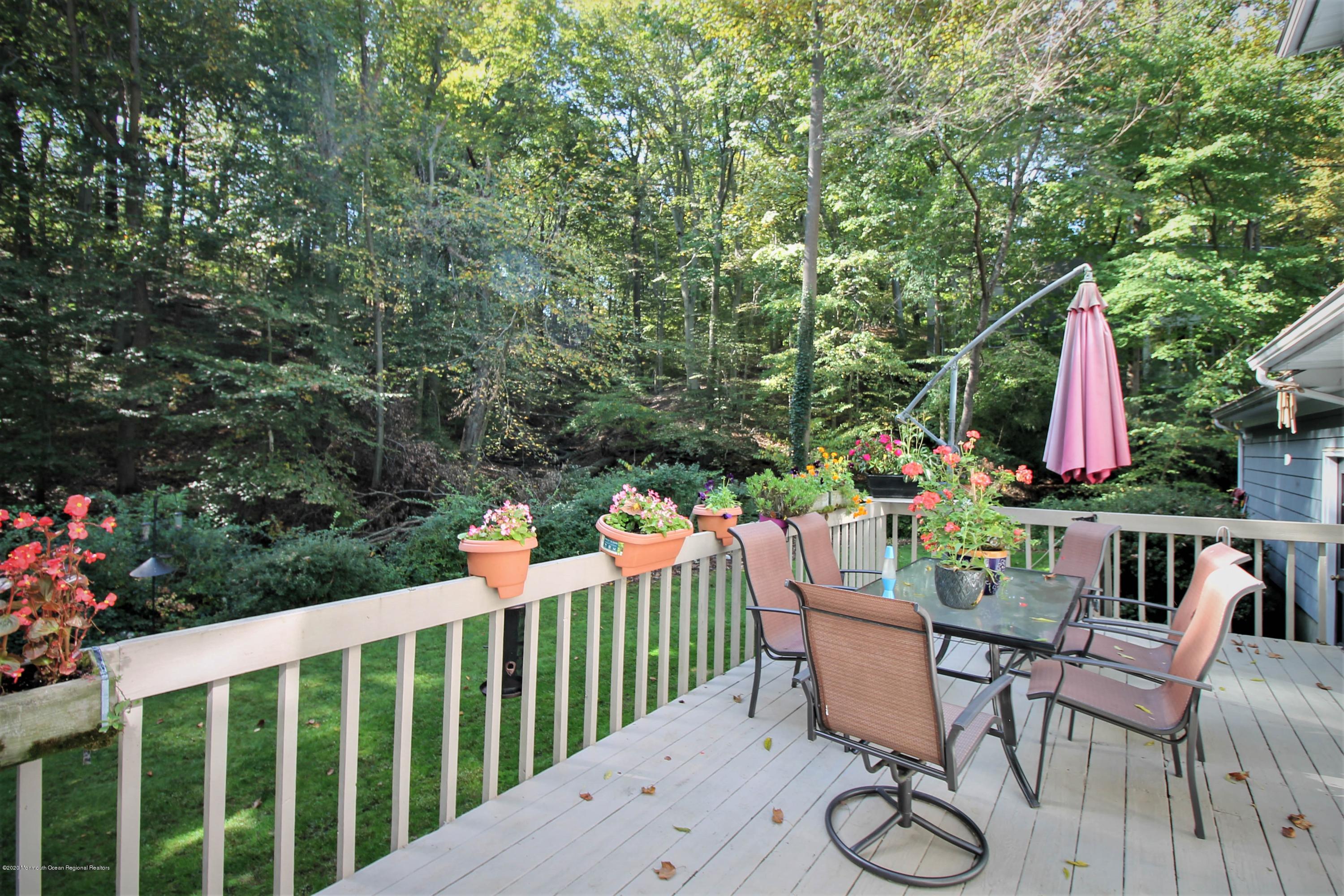24 Borden Road Middletown, NJ 07748 - Photo 34 of 60 Deck 2