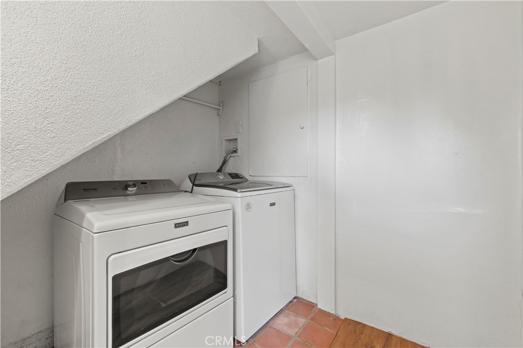 65 Grace Terrace Pasadena, CA 91105 - Photo 27 of 39 a view of washer and dryer