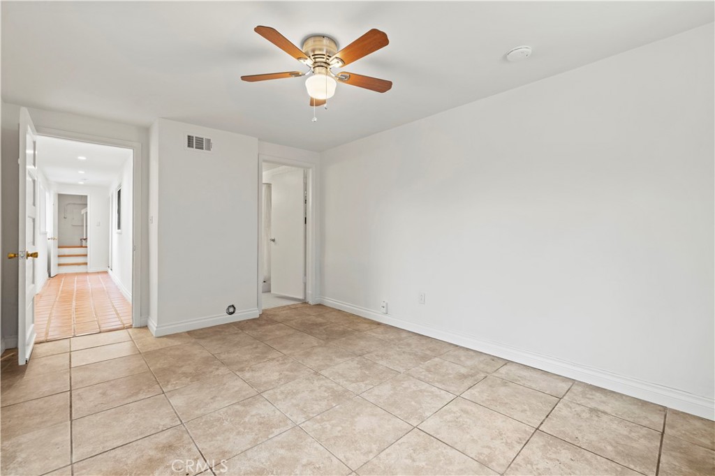 65 Grace Terrace Pasadena, CA 91105 - Photo 31 of 39 an empty room with a bathroom