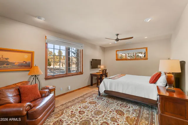 a view of a utility room with dryer and washer