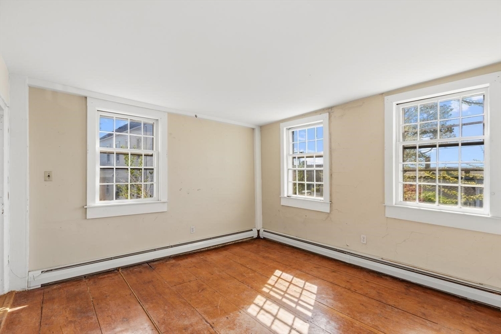 29-31 Circle Street Marblehead, MA 01945 - Photo 31 of 37