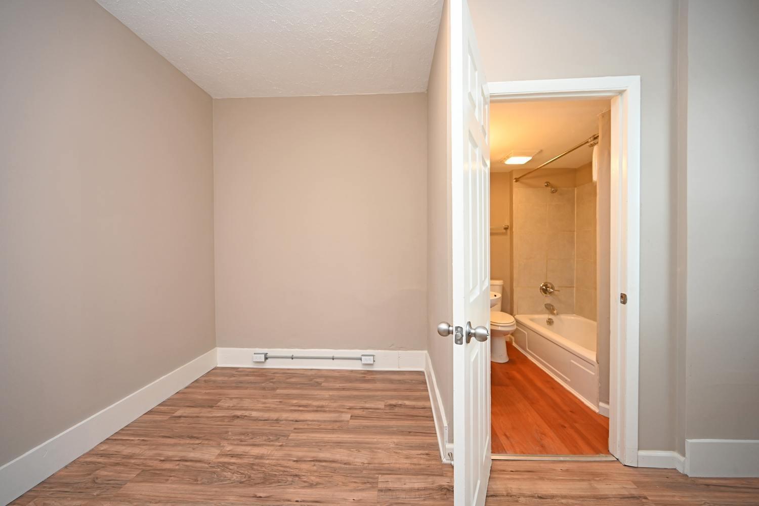 1773 Dale Road Cincinnati, OH 45237 - Photo 23 of 27