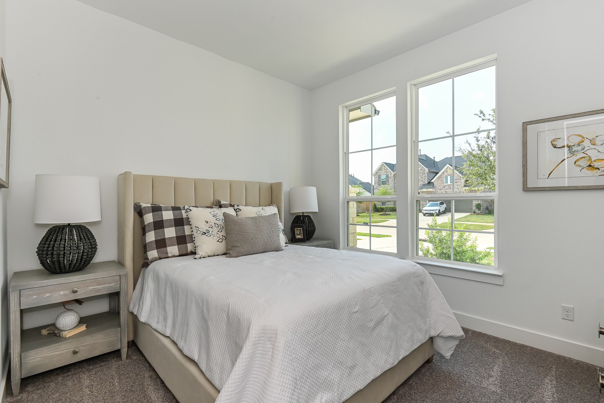 4847 Morning Spgs Drive Spring, TX 77386 - Photo 15 of 21 a bedroom with a bed a window and lamp