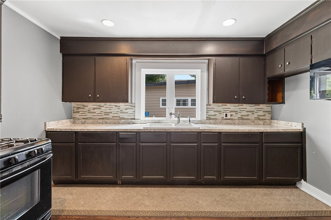 99 Fernwood Avenue Rochester, NY 14621 - Photo 31 of 44