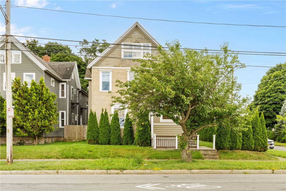 99 Fernwood Avenue Rochester, NY 14621 - Photo 4 of 44