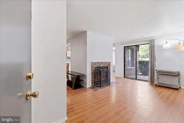 $280,000 | 18110 Chalet Drive, Unit 104, Germantown, MD 20874