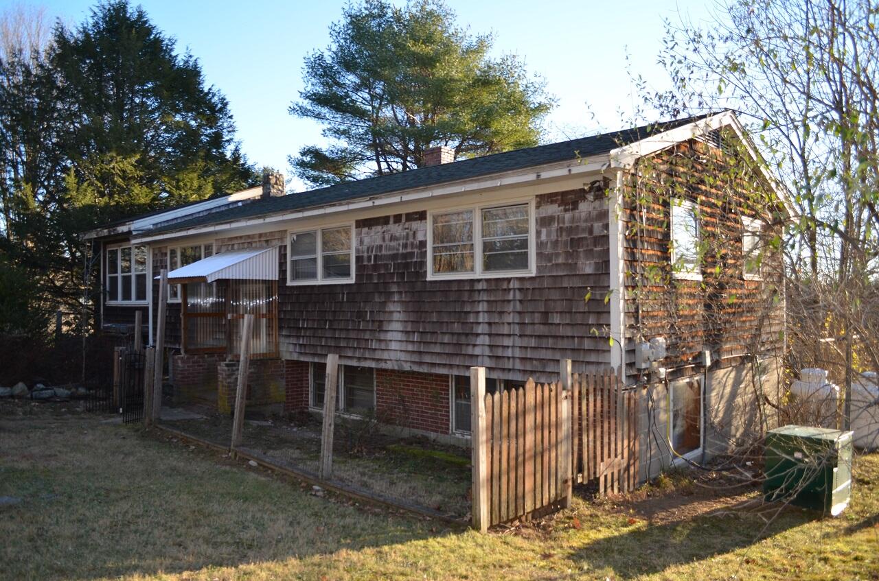 40 Ready Point Road Wiscasset, ME 04578 - Photo 1 of 9 003