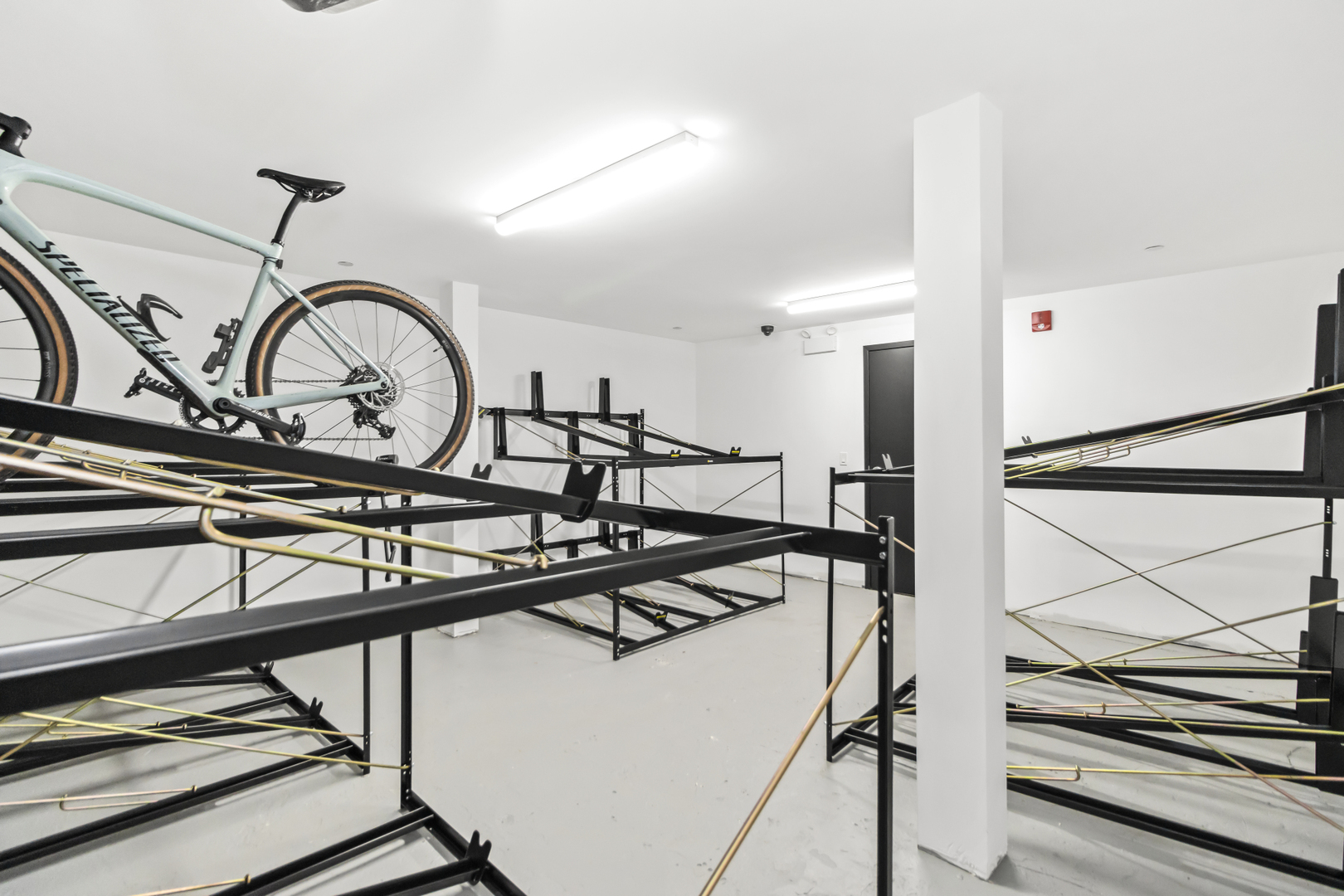 153 West Ohio Street, Unit 409 Chicago, IL 60654 - Photo 11 of 12 a view of a room with gym equipment