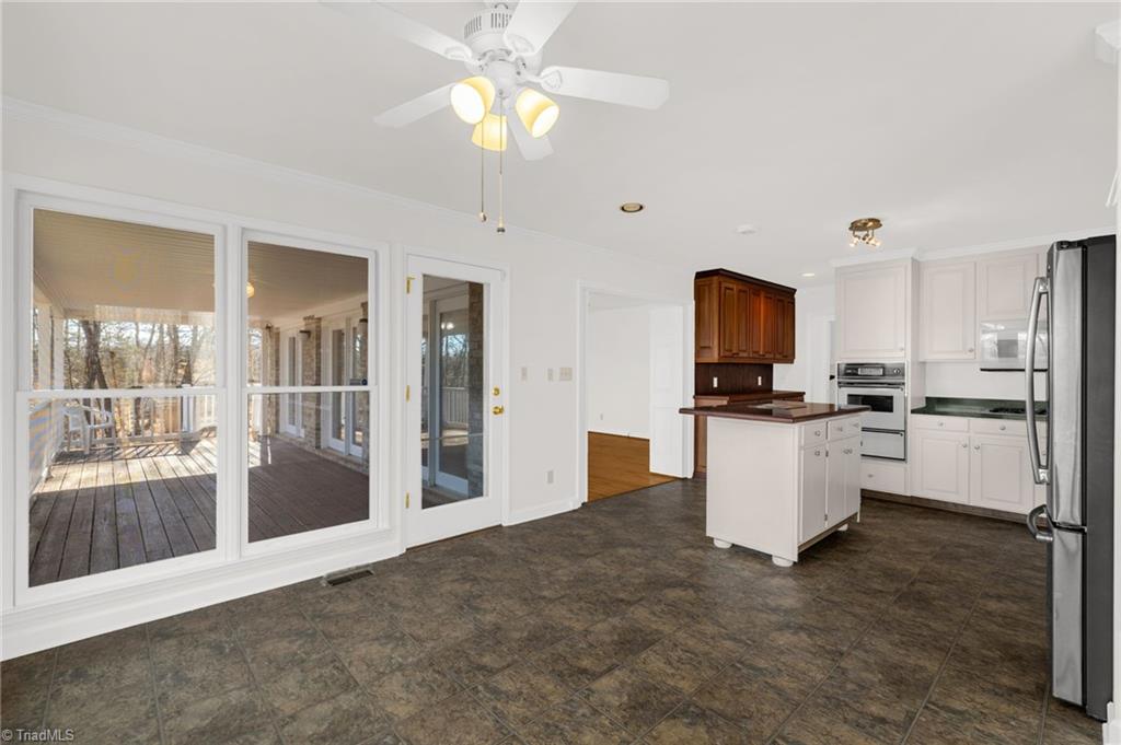 1301 Boyd Road Reidsville, NC 27320 - Photo 11 of 40 Breakfast area looking into the kitchen