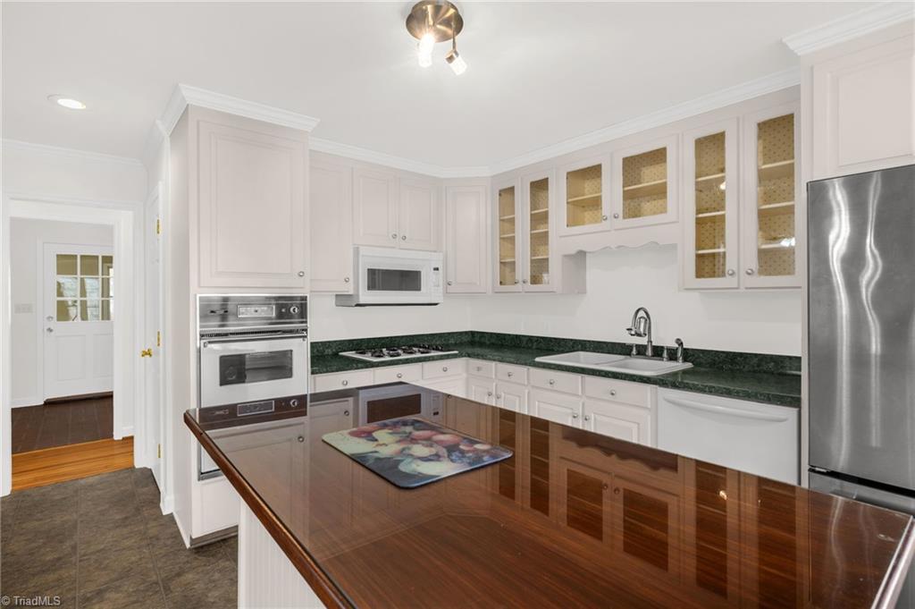 1301 Boyd Road Reidsville, NC 27320 - Photo 12 of 40