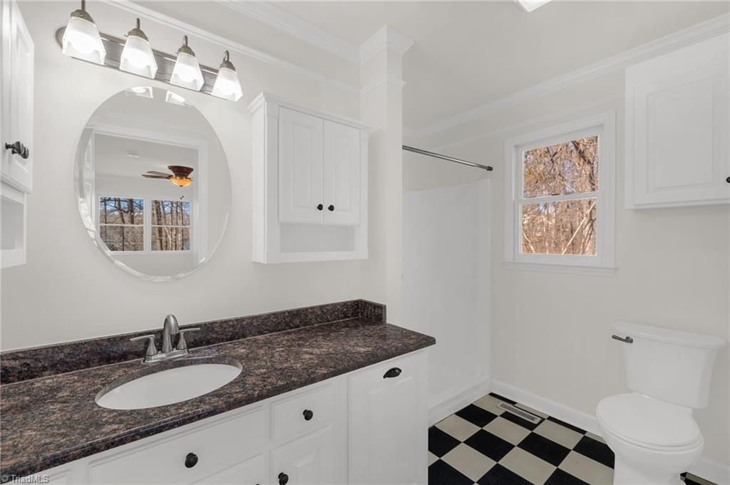 1301 Boyd Road Reidsville, NC 27320 - Photo 16 of 40 Primary Bath