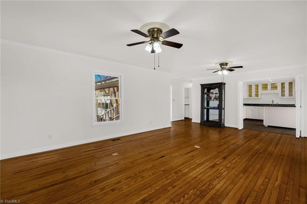 1301 Boyd Road Reidsville, NC 27320 - Photo 8 of 40 Livingroom