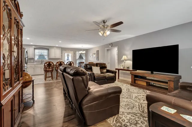 $399,999 | 1841 Hills Chapel Road, Manchester, TN 37355