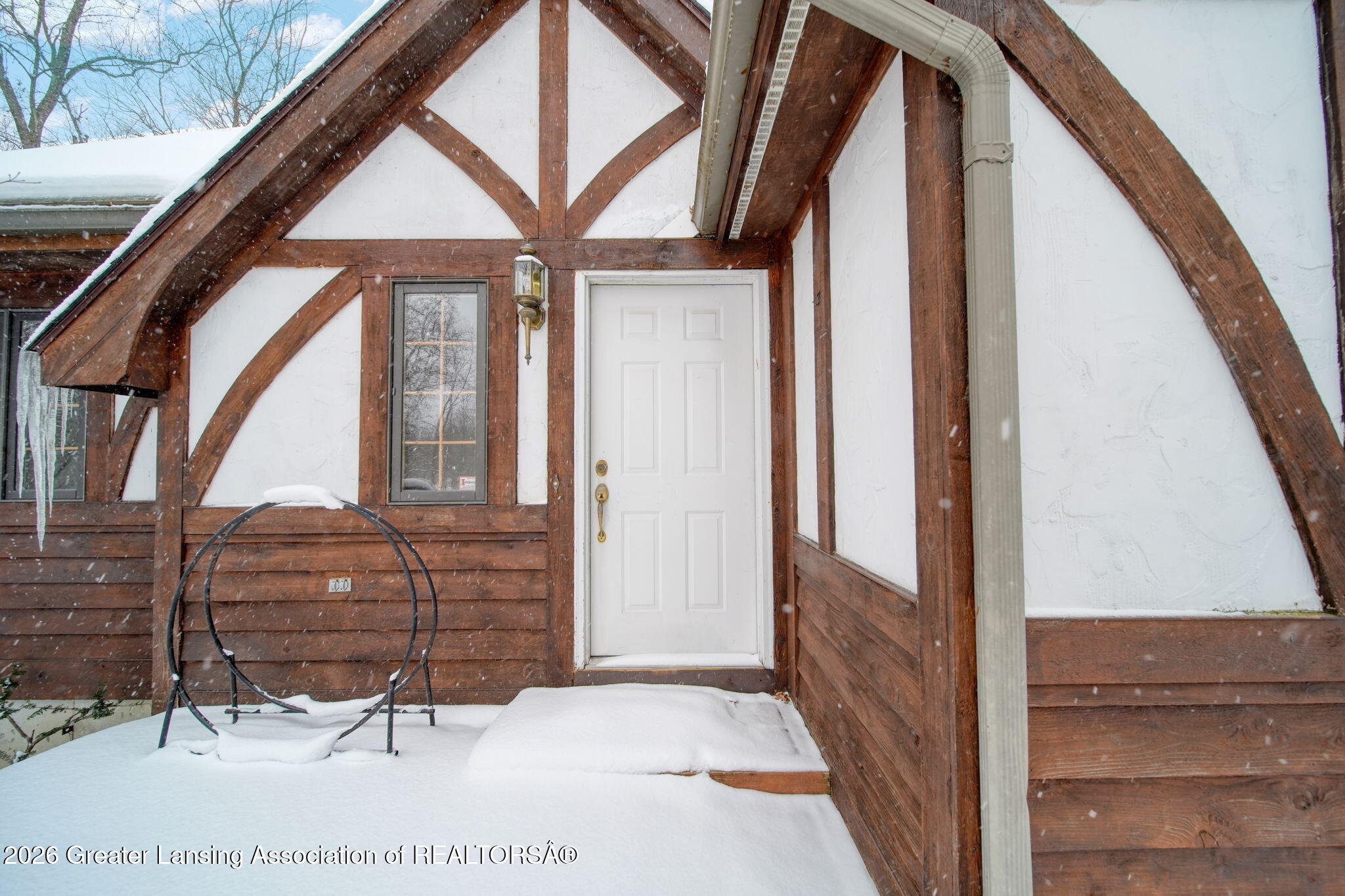 9265 Royston Road Grand Ledge, MI 48837 - Photo 5 of 54 11-web-or-mls-DSC02350_HDR