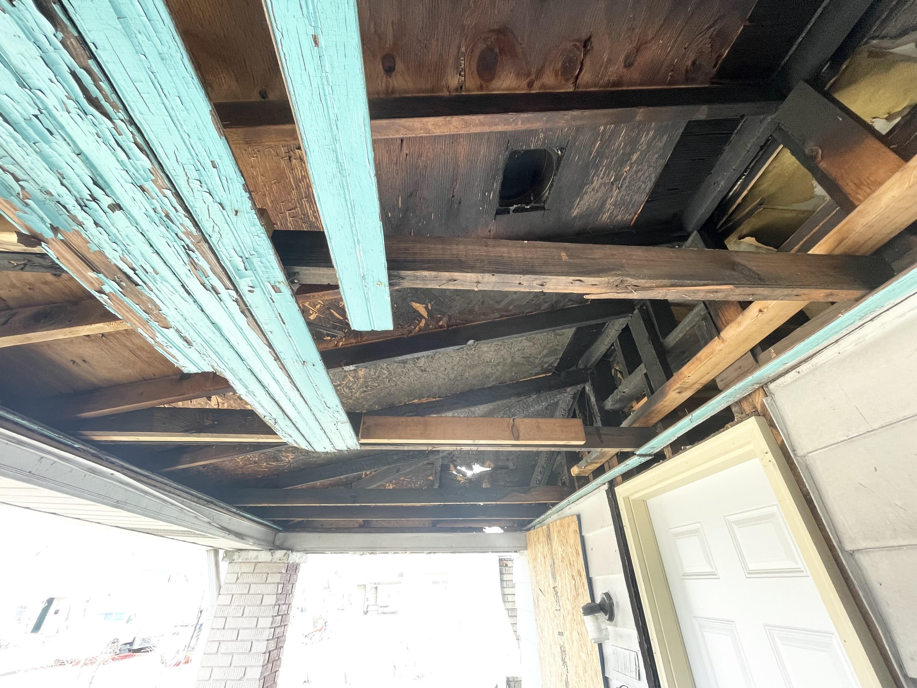 1437 Kappes Street Indianapolis, IN 46221 - Photo 4 of 9