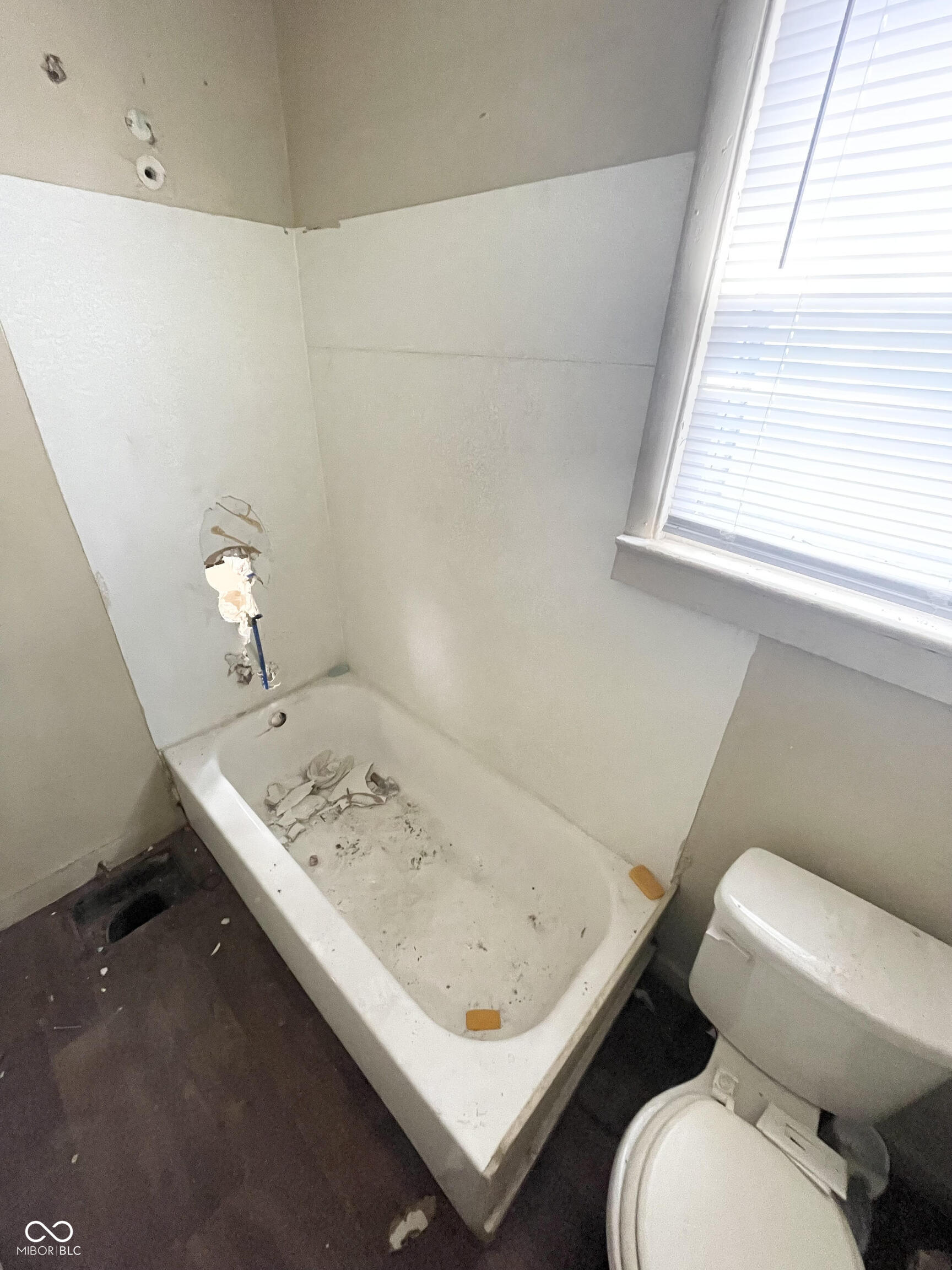 1437 Kappes Street Indianapolis, IN 46221 - Photo 6 of 9