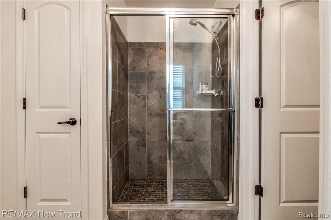 3115 Curtis Road Wixom, MI 48393 - Photo 39 of 44 Interiors (37 of 42).jpg