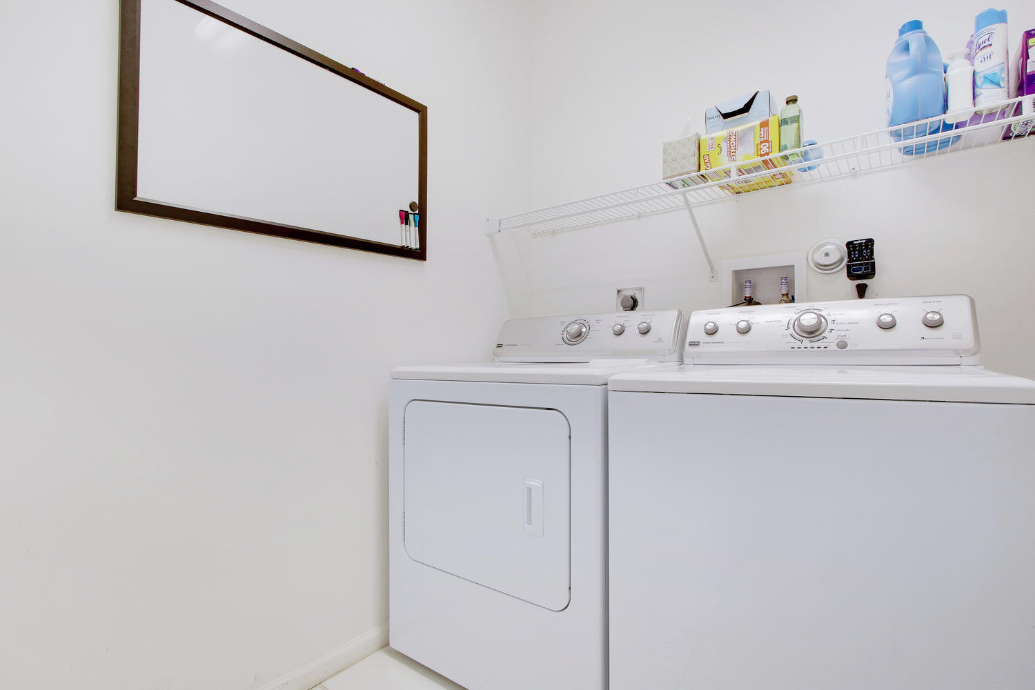 23341 Water Circle Boca Raton, FL 33486 - Photo 11 of 26 Laundry Room