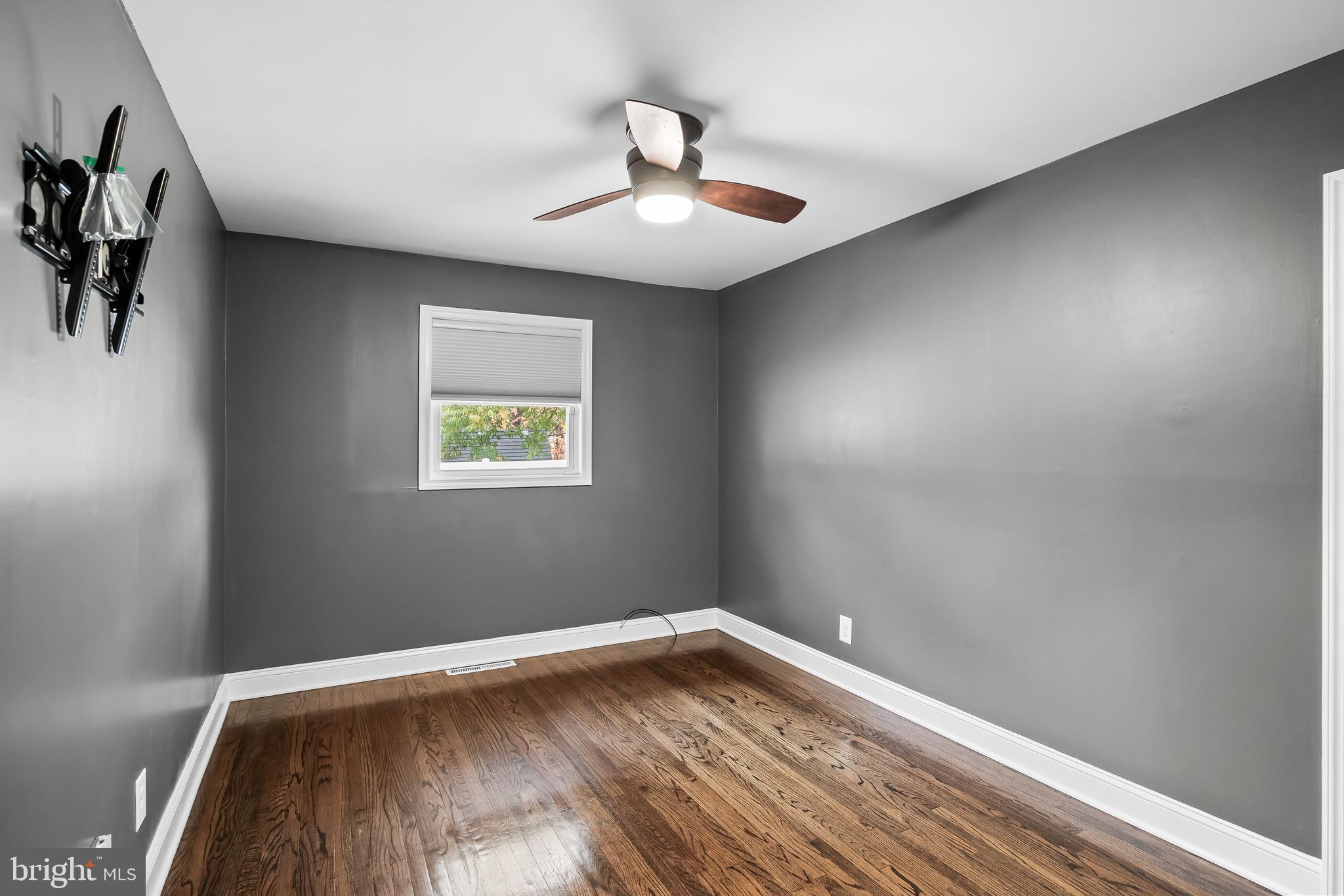 29 Devon Avenue Bellmawr, NJ 08031 - Photo 16 of 27