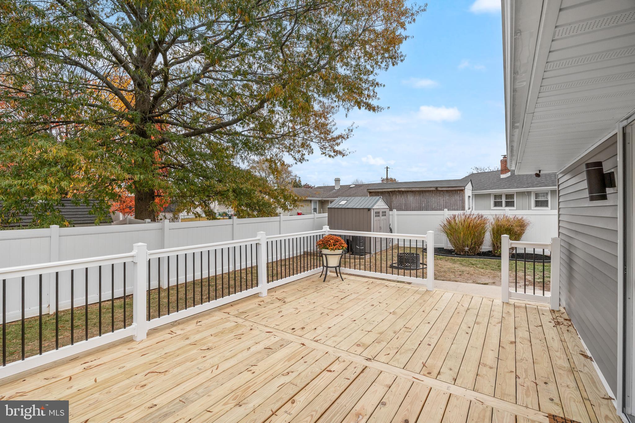 29 Devon Avenue Bellmawr, NJ 08031 - Photo 23 of 27