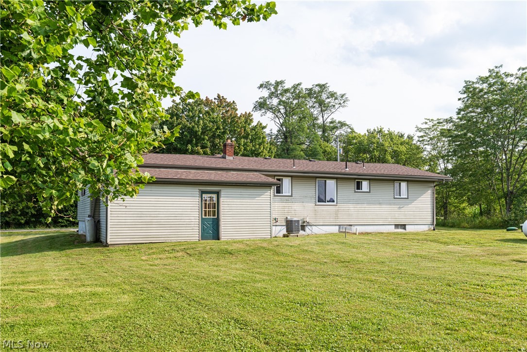 1870 Columbiana Road New Springfield, OH 44443 - Photo 14 of 16