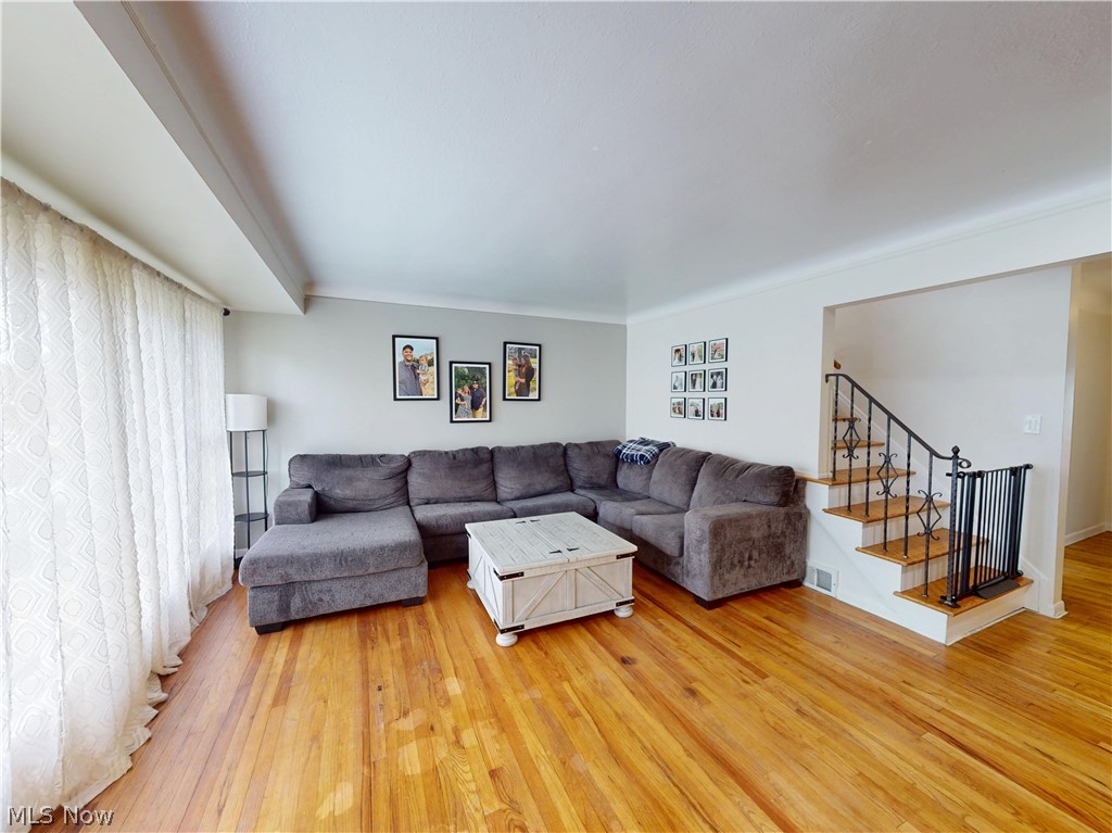 1339 Haverston Road Lyndhurst, OH 44124 - Photo 3 of 44 Gallery Image 3