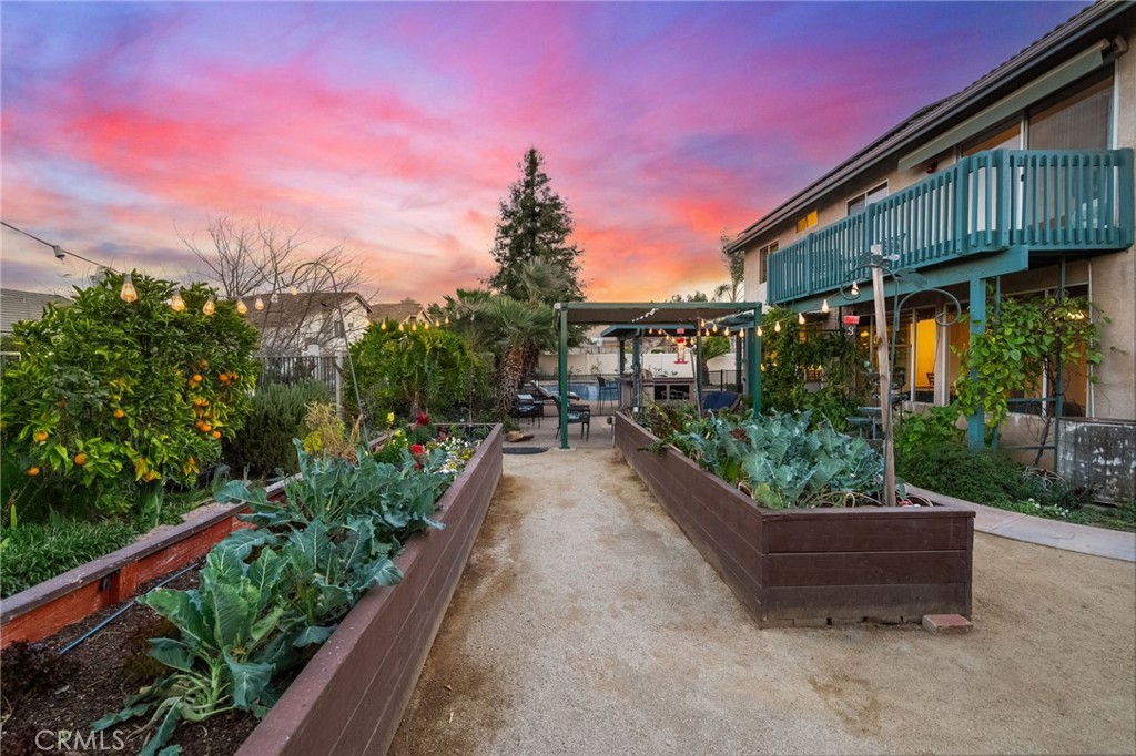 31782 Via San Carlos Temecula, CA 92592 - Photo 52 of 69 a view of a house with a yard