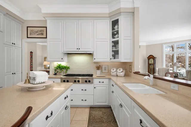 $1,250,000 | 3133 Spring Lake Road Southwest, Prior Lake, MN 55372