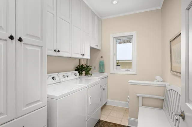 $1,250,000 | 3133 Spring Lake Road Southwest, Prior Lake, MN 55372