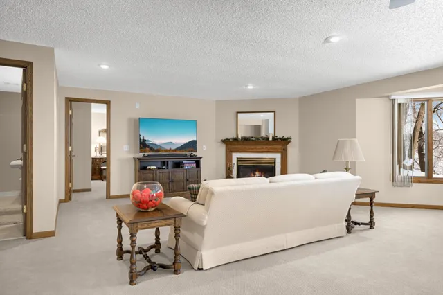 $1,250,000 | 3133 Spring Lake Road Southwest, Prior Lake, MN 55372