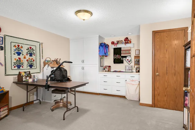 $1,250,000 | 3133 Spring Lake Road Southwest, Prior Lake, MN 55372