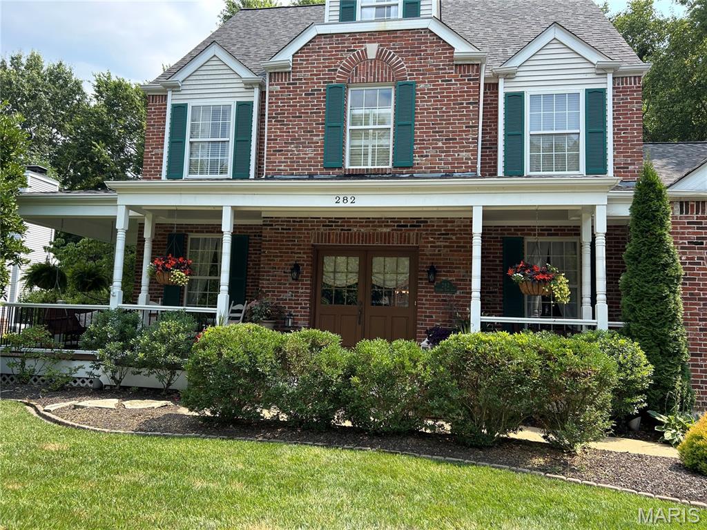 282 Dickens Farm Lane Ballwin, MO 63021 - Photo 2 of 12