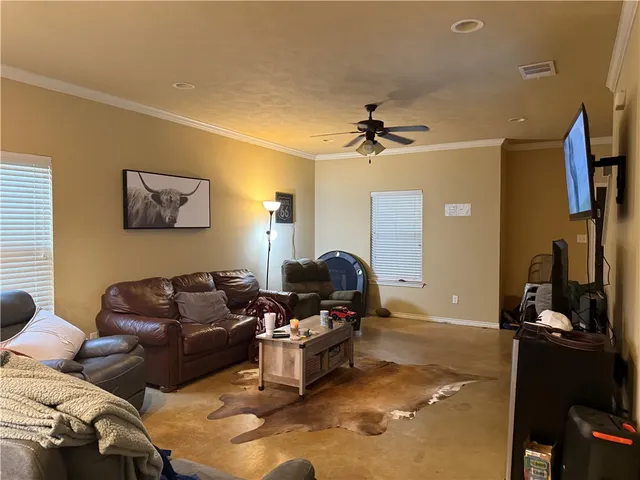 $2,400 | 3365 Keefer Loop, College Station, TX 77845