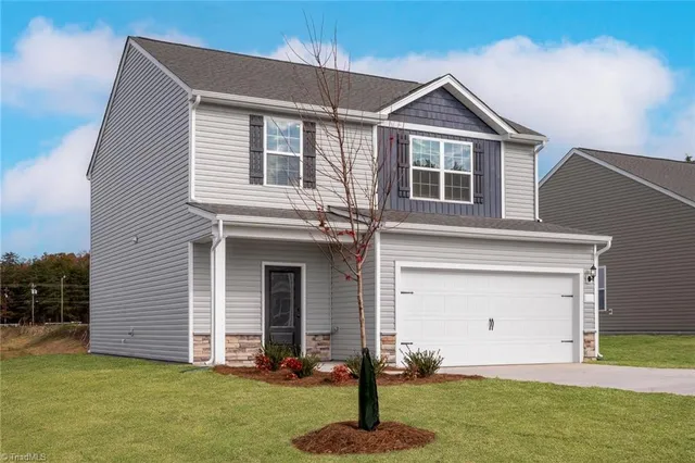 $355,900 | 109 Courtland Drive, King, NC 27021