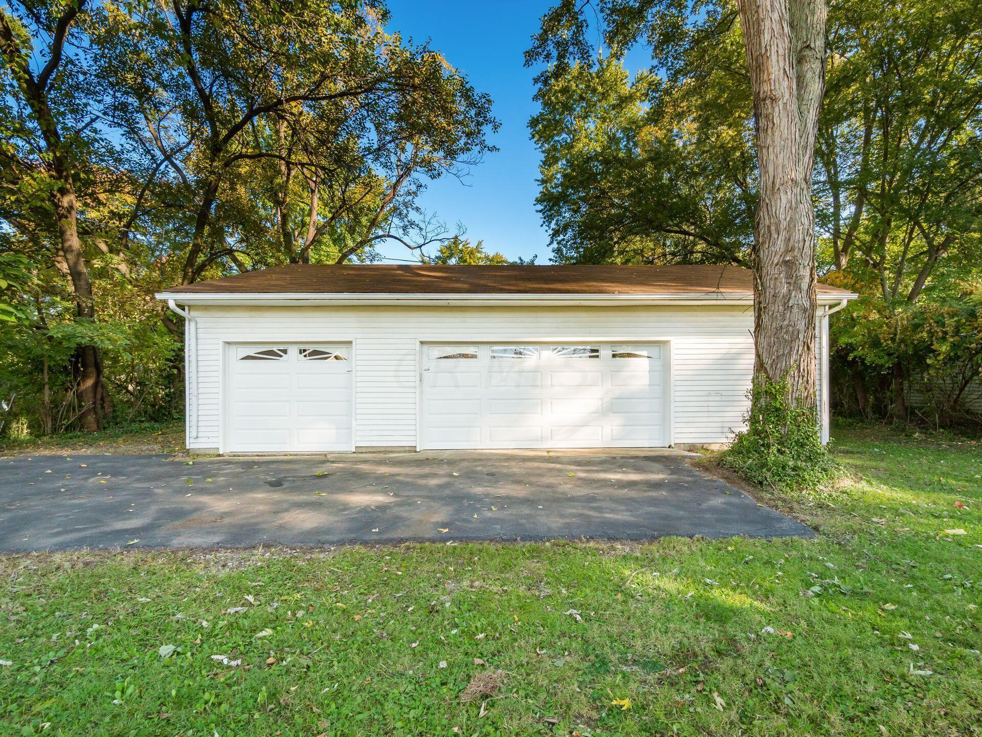 2596 Zollinger Road Columbus, OH 43221 - Photo 25 of 32 025_fa_i 2596 Zollinger 047-2