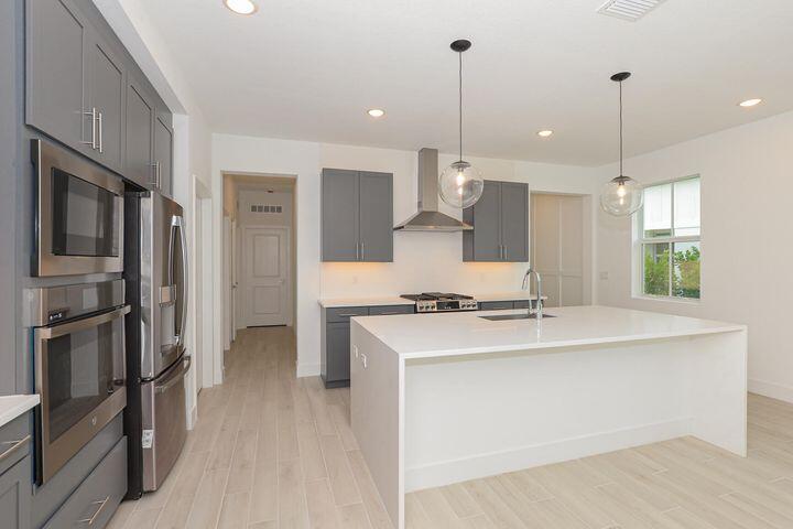 10307 Dreamweaver Road Port St. Lucie, FL 34987 - Photo 17 of 55 Kitchen2
