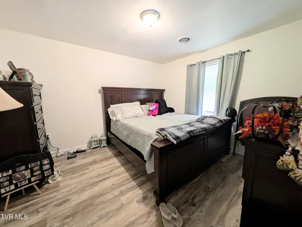 $159,000 | 127 Bartley Street, Haysi, VA 24256