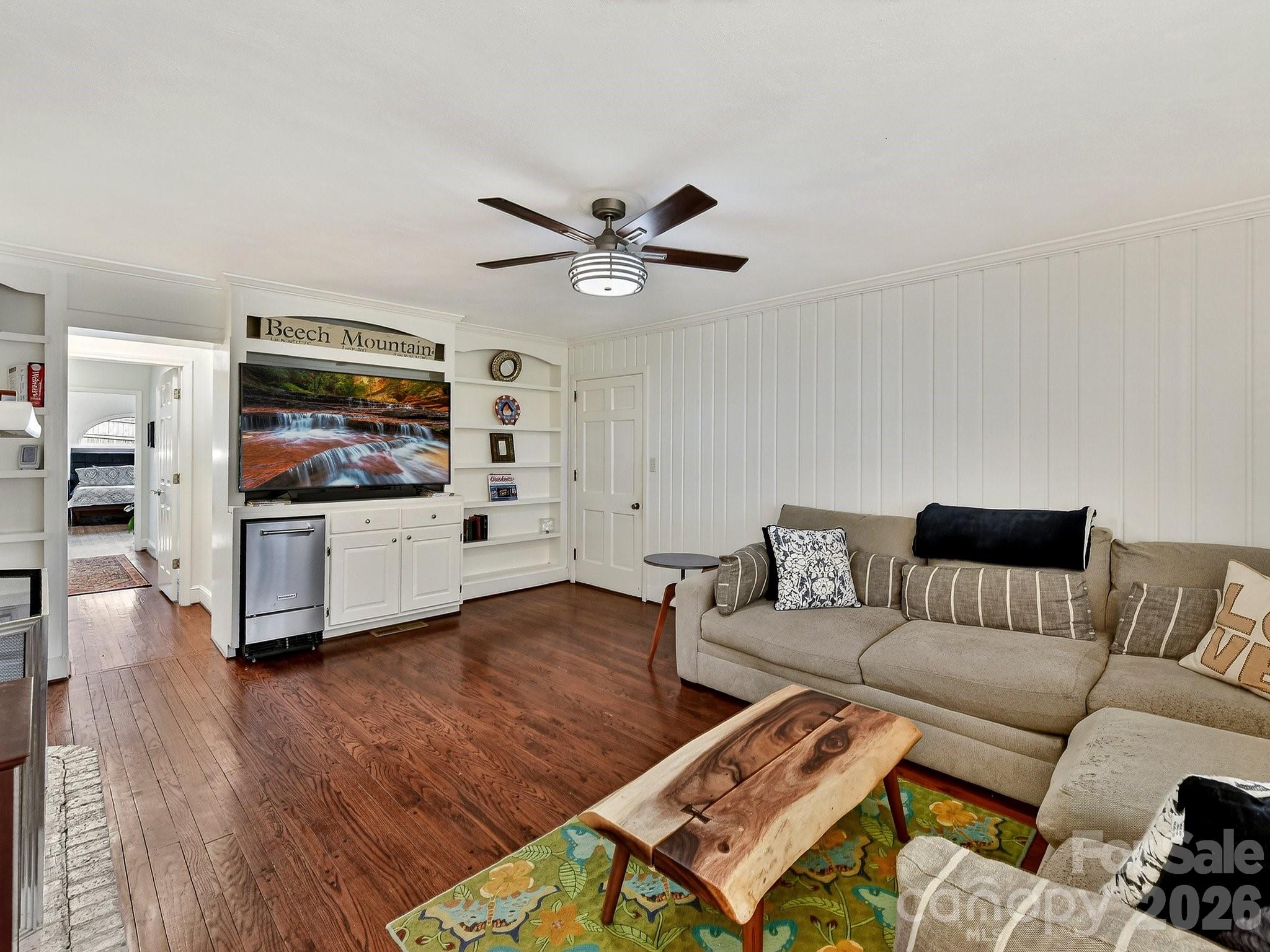 1535 Providence Road Charlotte, NC 28207 - Photo 18 of 42 a living room with furniture and wooden floor