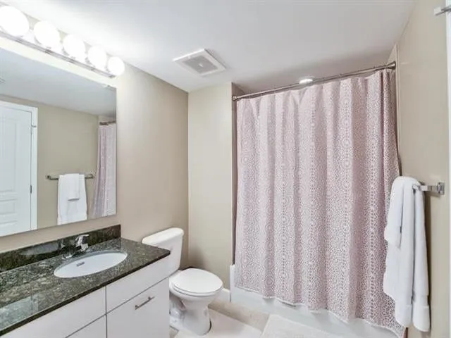 $2,800 | 300 South Duval Street, Unit 1703, Tallahassee, FL 32301