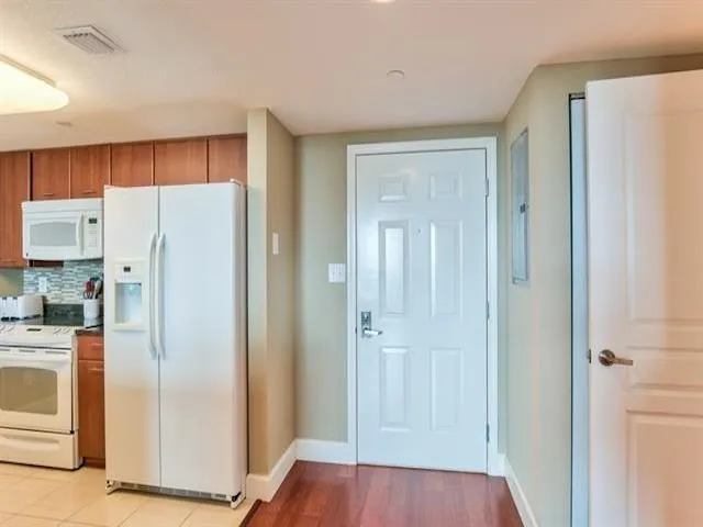 $2,800 | 300 South Duval Street, Unit 1703, Tallahassee, FL 32301