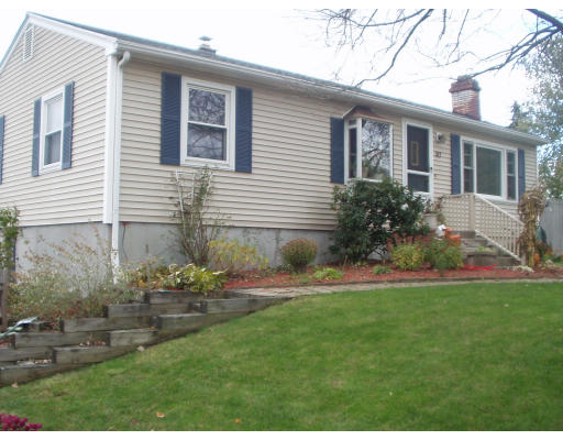 97 New Ludlow Road Granby, MA 01033 - Photo 3 of 12 Gallery Image 3