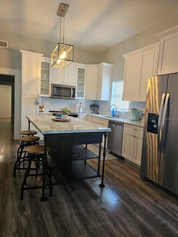 $3,000 | 1205 East Columbus Drive, Tampa, FL 33605