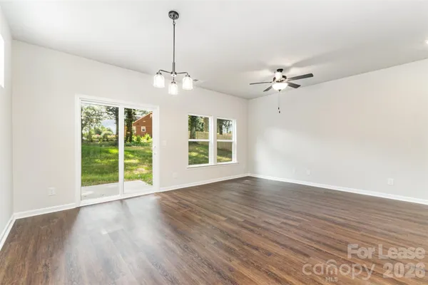 $1,800 | 3715 Davis Avenue, Charlotte, NC 28208